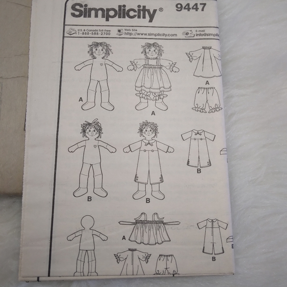 SIMPLICITY 9447  Raggedy Ann & Andy dolls and clothes 3 sizes & Classic Wardrobe - Picture 4 of 5